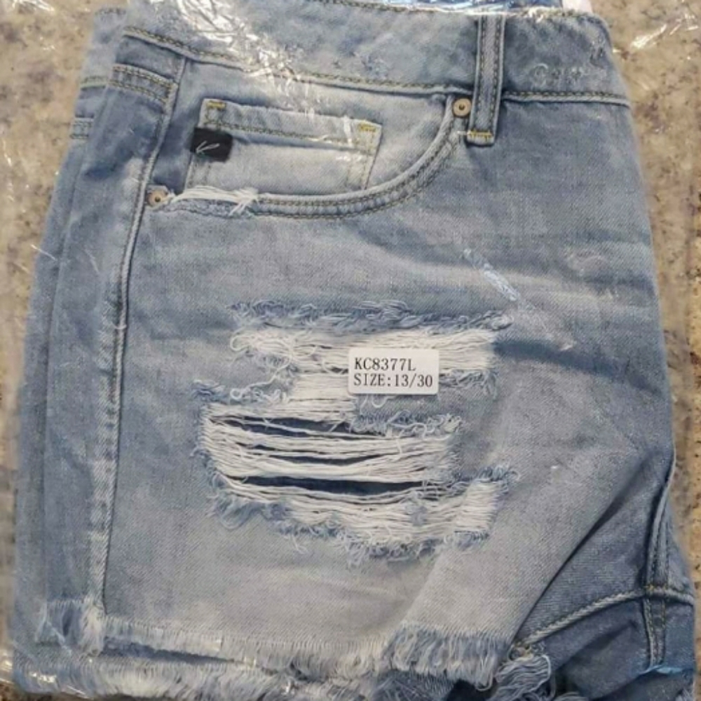 Kan Kan shorts